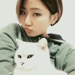 Meet your Posher, Yiyu